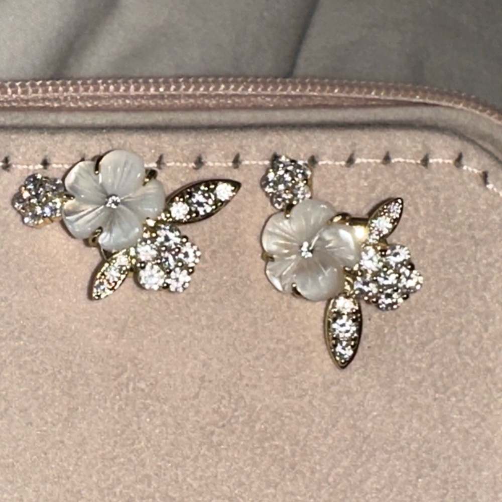 Melinda Maria - Lily Earring Studs GOLD